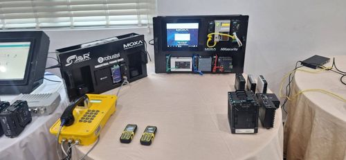 Blog công ty mới nhất về Trao Quyền cho Tương Lai Công Nghiệp của Châu Phi: Giải Pháp Giao Tiếp Chống Thấm Nước của J&R tại Ngày Công Nghệ Ghana