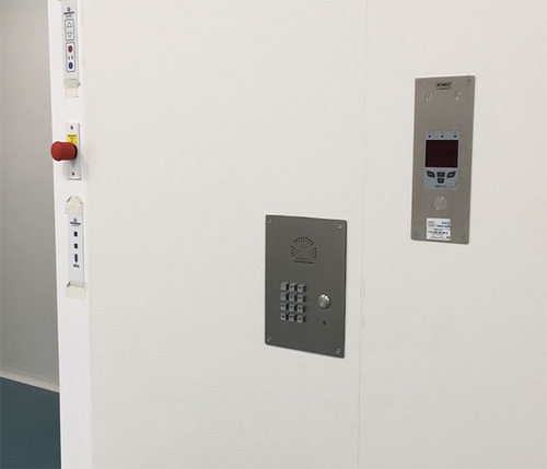 Tin tức công ty mới nhất về Điện thoại khẩn cấp J&R được áp dụng cho Công ty Dược phẩm Columbia